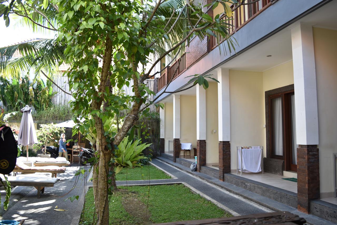 Dabumito Guest House Canggu  Bagian luar foto